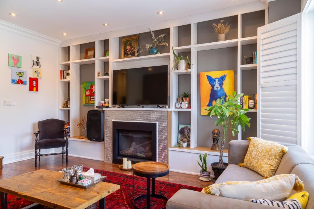 Photo of Livingroom in Old East York