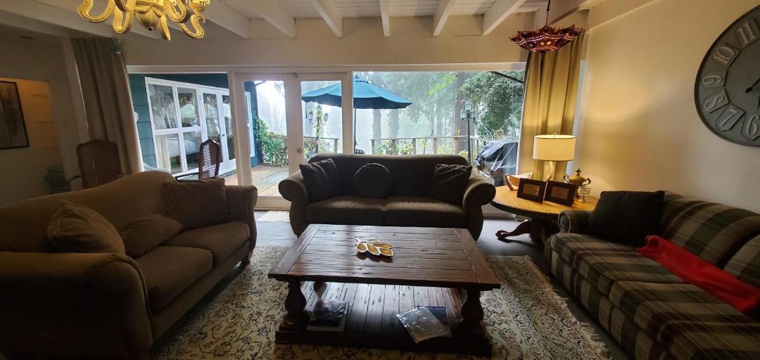 Photo of Livingroom in Hollyburn