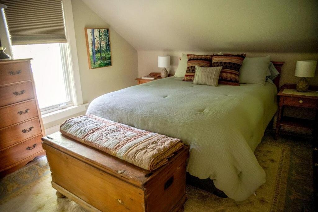 Photo of Bedroom in Nottawa
