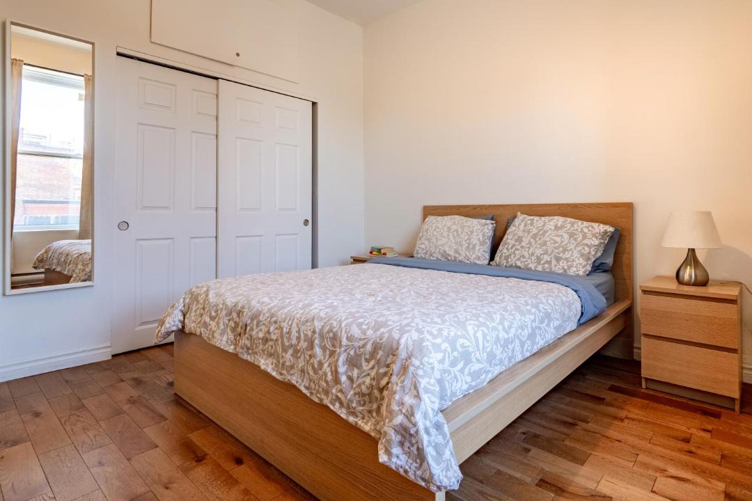 Photo of Bedroom in De Lorimier