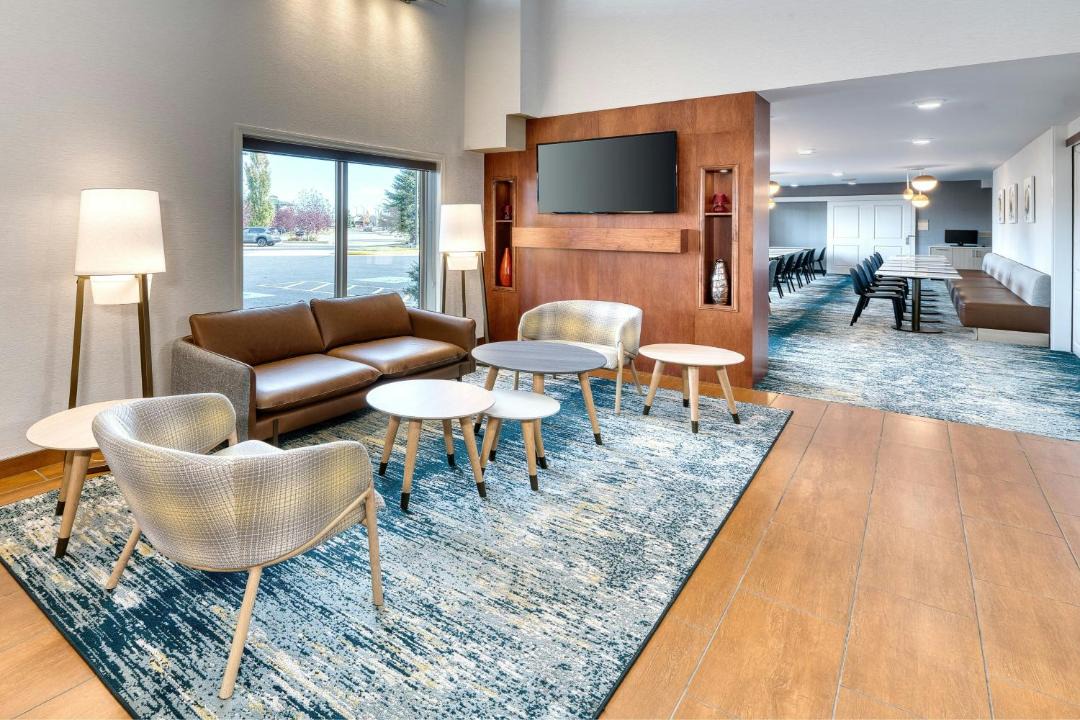 Photo of Livingroom in Red Deer