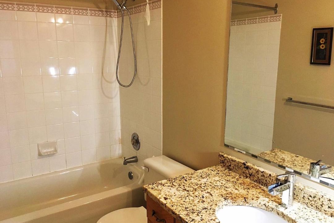 Photo of Bathroom in Fort Gary