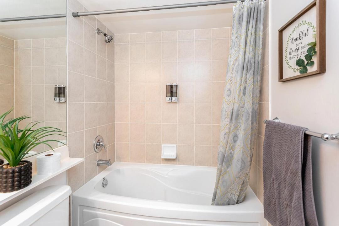 Photo of Bathroom in Downtown Mississauga