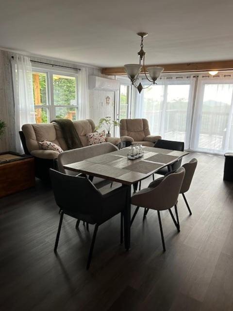 Photo of Livingroom in Notre-Dame-Des-Bois