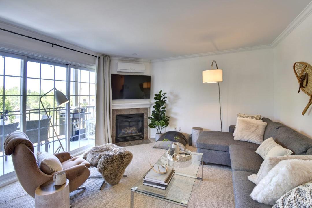 Photo of Livingroom in Saint-Faustin-Lac-Carre