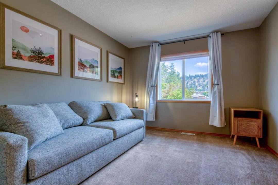 Photo of Others in East Kootenay