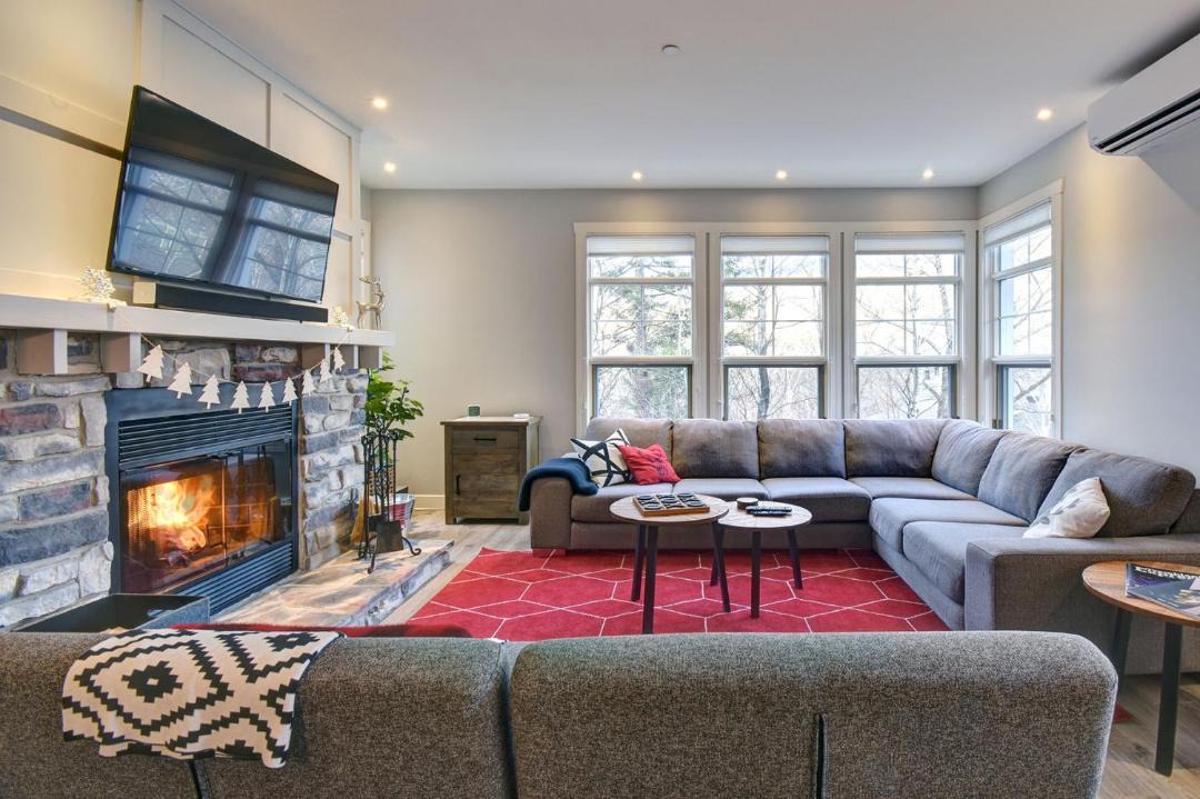 Photo of Livingroom in Tremblant-Les-Eaux