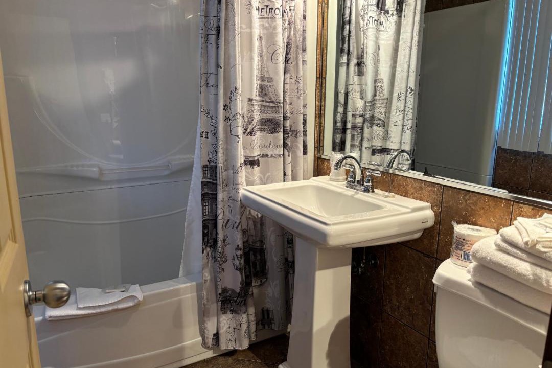 Photo of Bathroom in Saint-Simeon