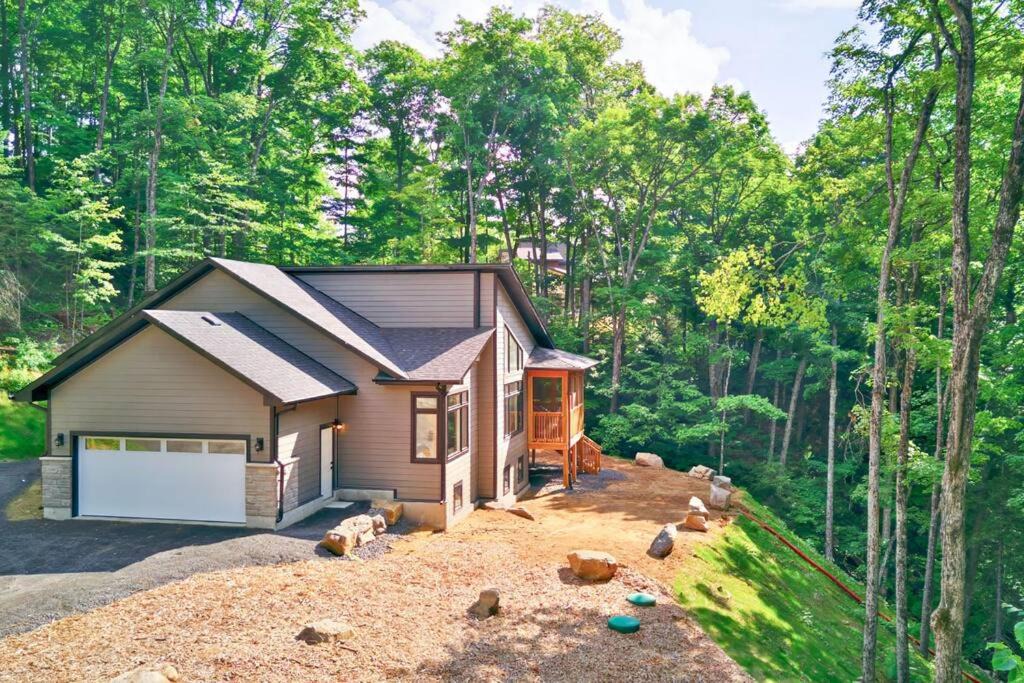 Photo of Others in Lake of Bays