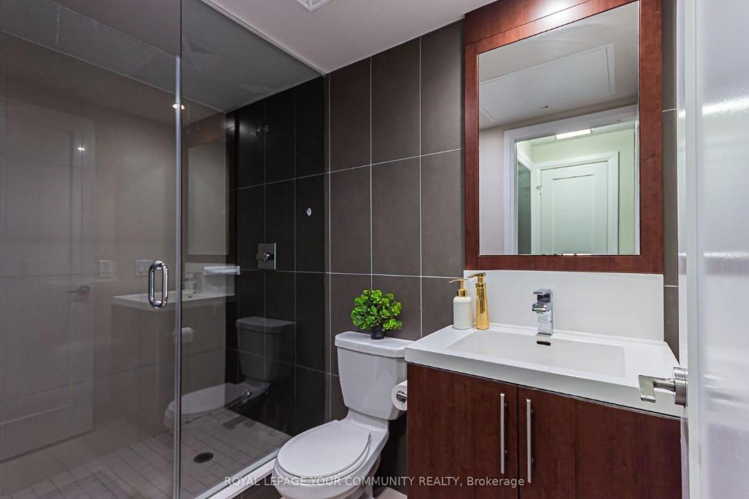 Photo of Bathroom in Willowdale