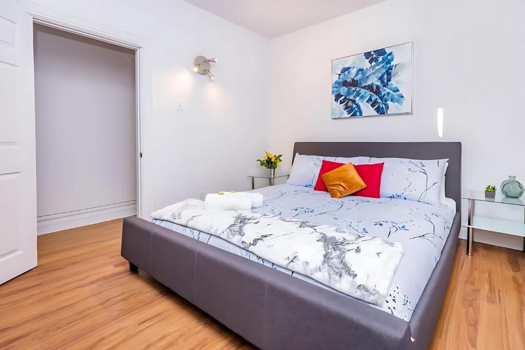 Photo of Bedroom in Sandy Hill