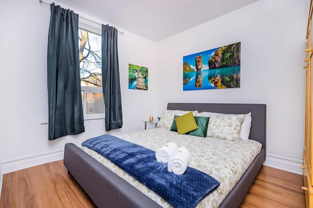 Photo of Bedroom in Sandy Hill