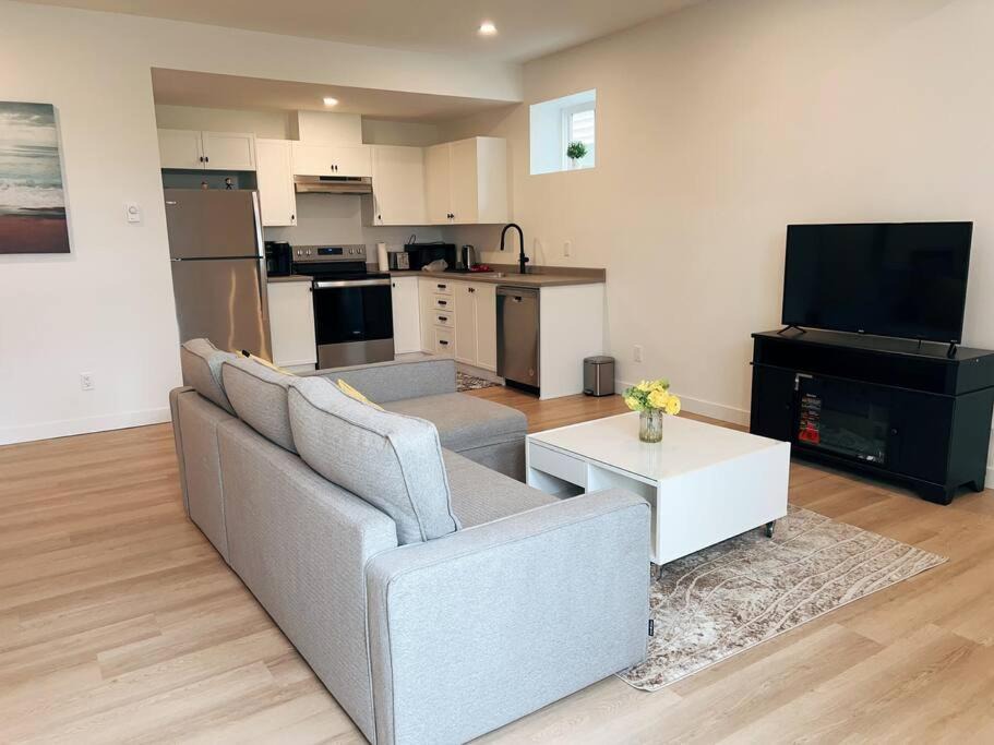 Photo of Livingroom in Willoughby
