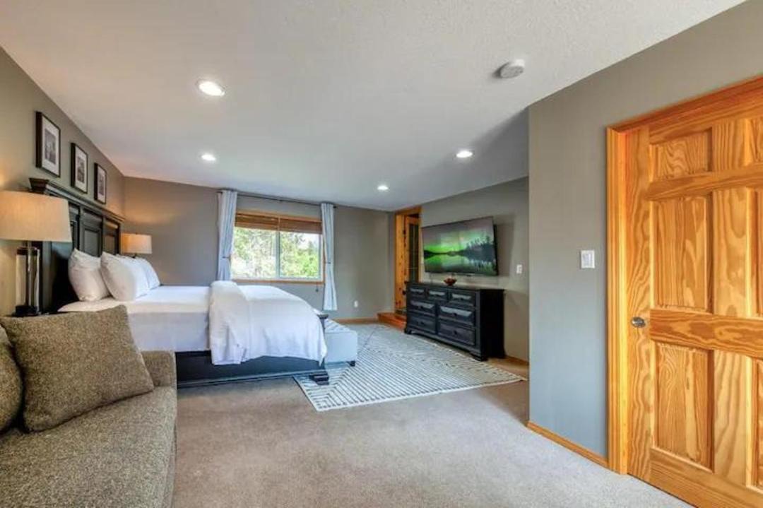 Photo of Bedroom in East Kootenay
