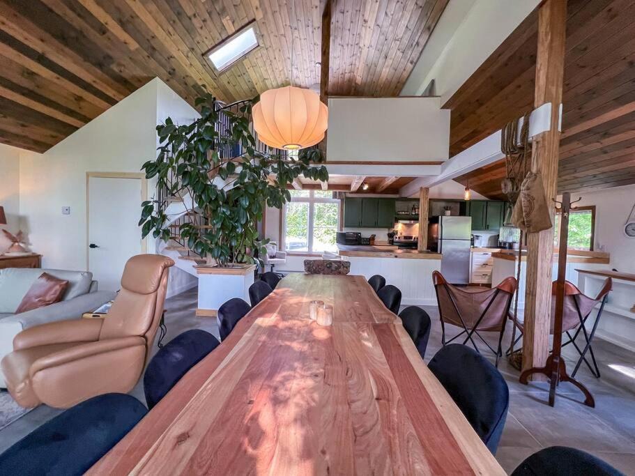 Photo of Livingroom in Les Eboulements