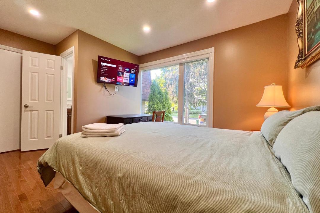 Photo of Bedroom in Richmond Hill