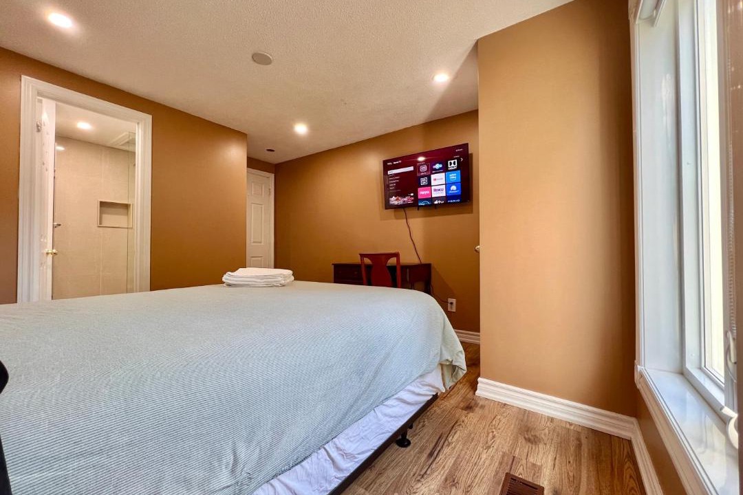 Photo of Bedroom in Richmond Hill