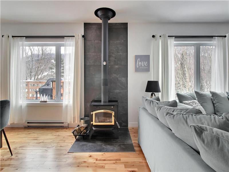 Photo of Livingroom in Notre-Dame-Auxiliatrice-de-Buckland