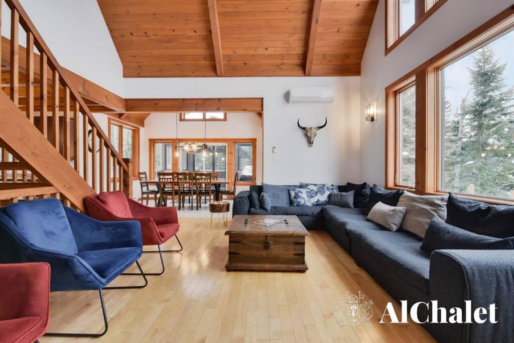 Photo of Livingroom in Petite-Riviere-Saint-Francois