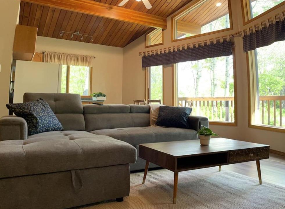 Photo of Livingroom in Crowsnest Pass
