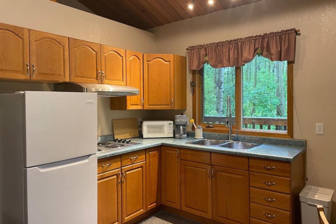 Photo of Kitchen in Crowsnest Pass