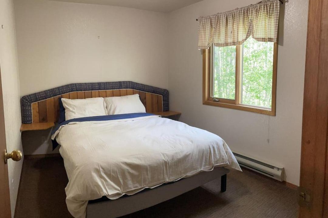 Photo of Bedroom in Crowsnest Pass