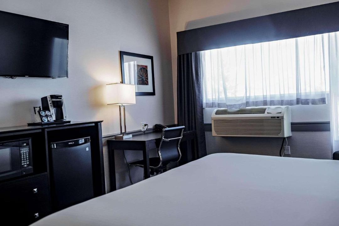 Photo of Bedroom in Leduc
