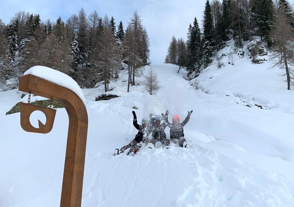 Photo of Others in Jenig