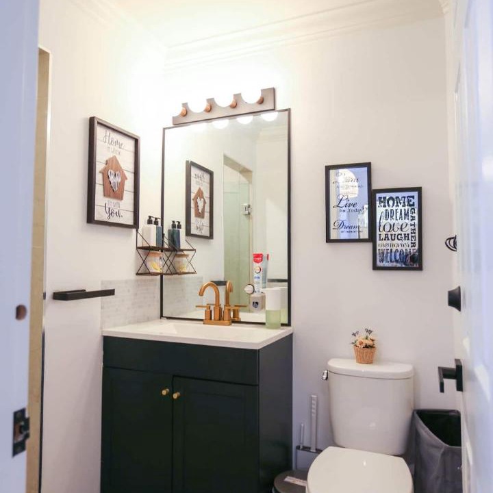 Photo of Bathroom in Steveston