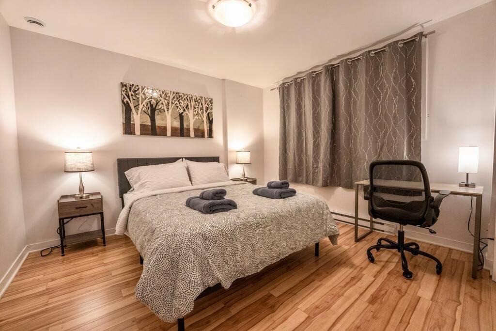 Photo of Bedroom in Laval-des-Rapides