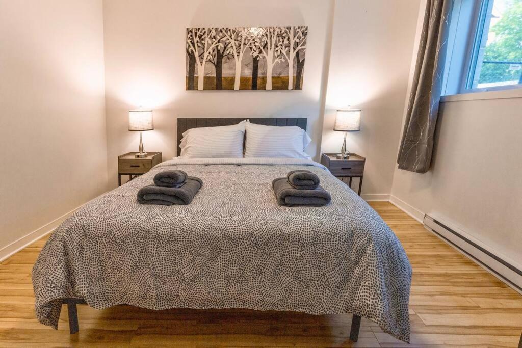 Photo of Bedroom in Laval-des-Rapides