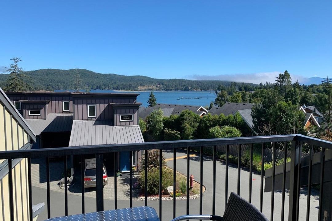 Photo of Patio Balcony in Sooke