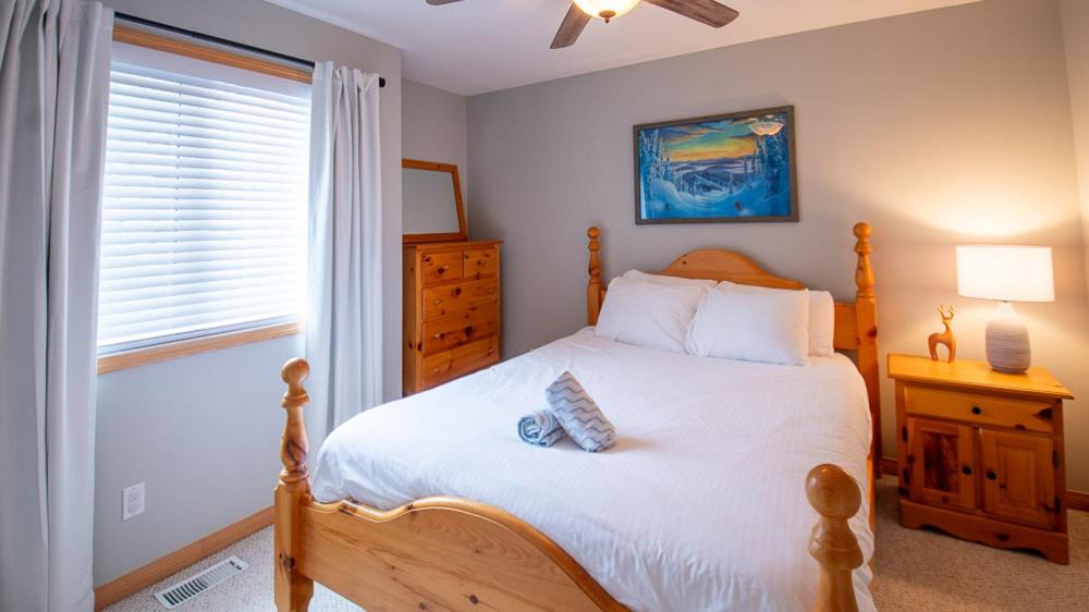 Photo of Bedroom in East Kootenay