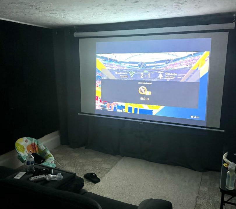 Photo of Livingroom in Welland