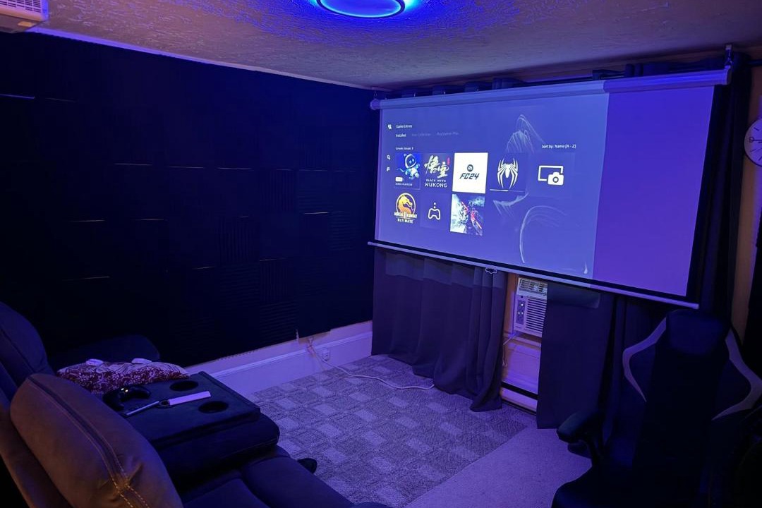 Photo of Livingroom in Welland
