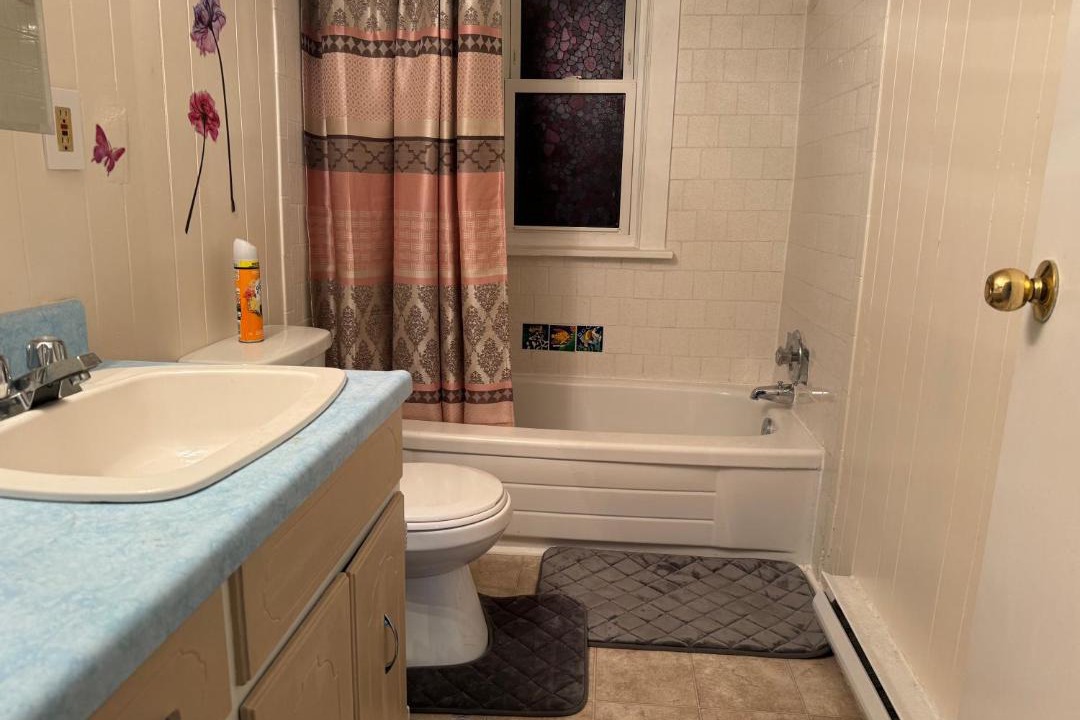 Photo of Bathroom in Welland
