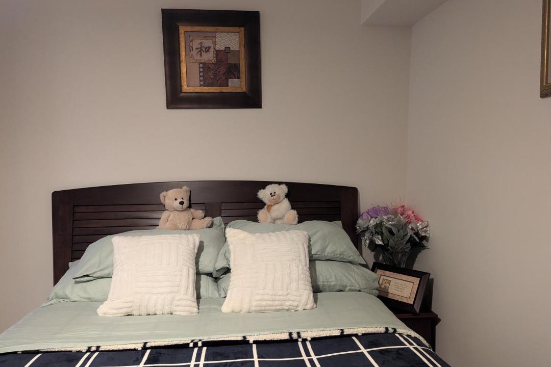 Photo of Bedroom in Bowmanville