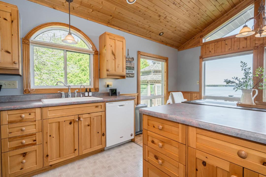 Photo of Kitchen in Tobermory