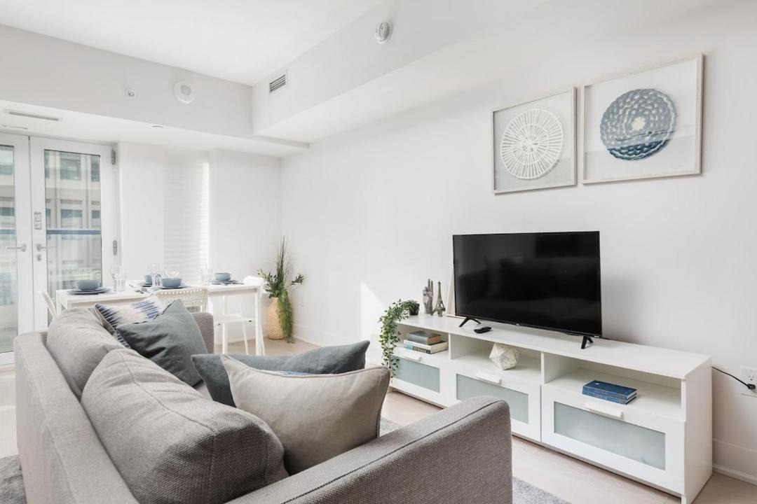 Photo of Livingroom in Bay Cloverhill