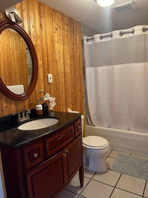 Photo of Bathroom in Nakusp