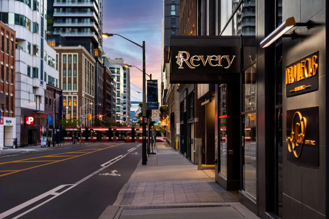 Photo of Others in Fashion District