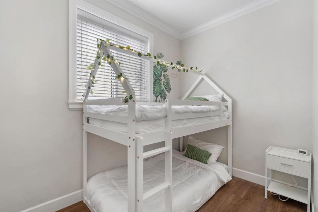 Photo of Bedroom in Vancouver South