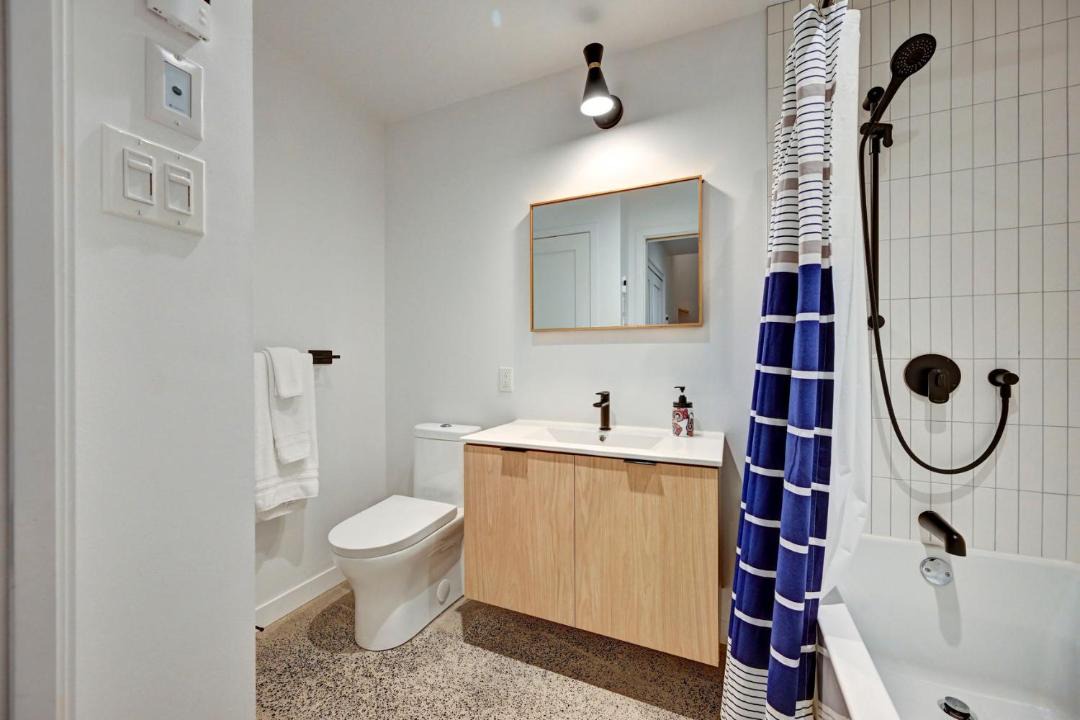 Photo of Bathroom in Pointe-Saint-Charles