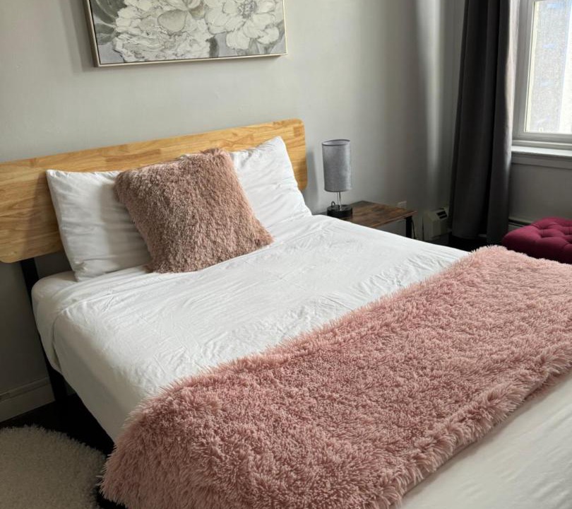 Photo of Bedroom in Whyte ave
