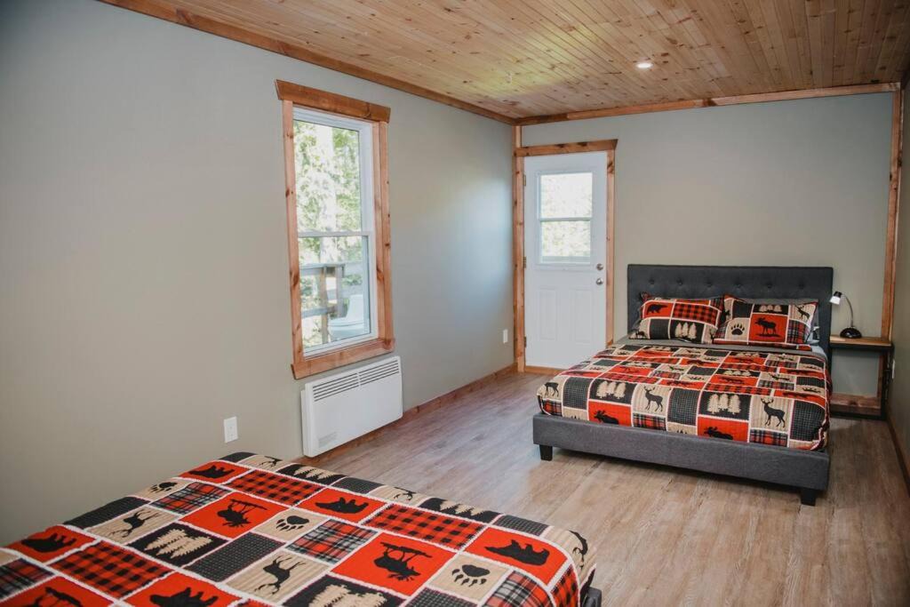 Photo of Bedroom in L'lle-du-Grand-Calumet