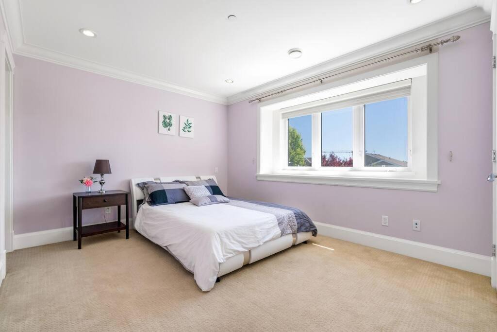 Photo of Bedroom in Vancouver South