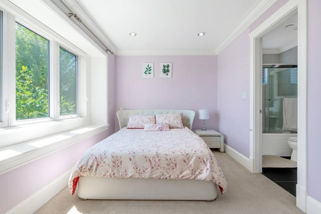 Photo of Bedroom in Vancouver South