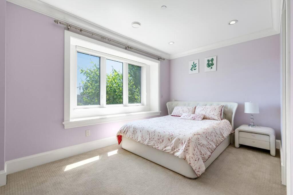 Photo of Bedroom in Vancouver South