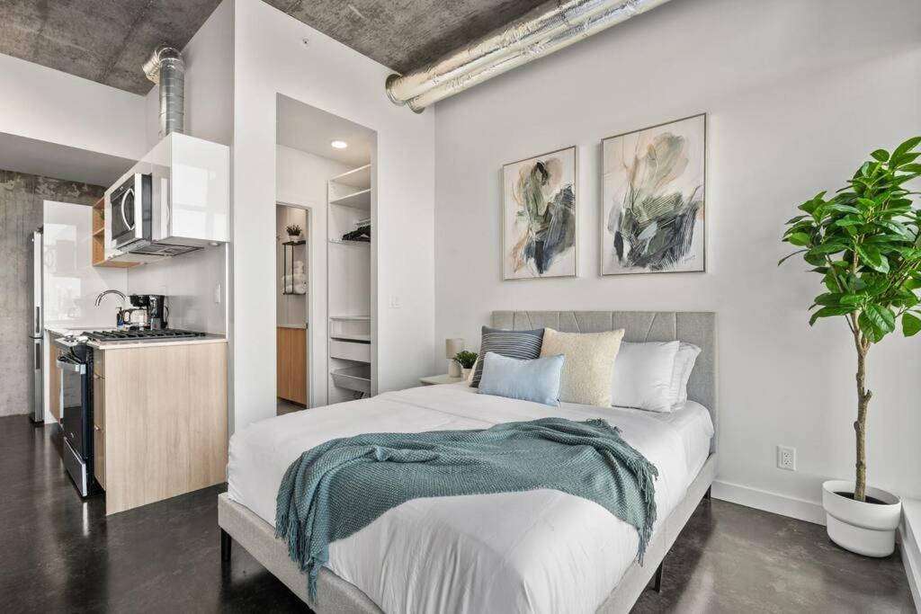 Photo of Bedroom in Connaught