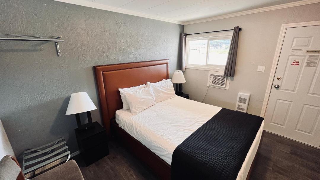 Photo of Bedroom in Okanagan-Similkameen